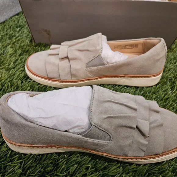 Vionic Women’s Mahalo Slip-On Sneakers – Light Grey Suede – Size 5M – NIB 👟✨ - Picture 3 of 6